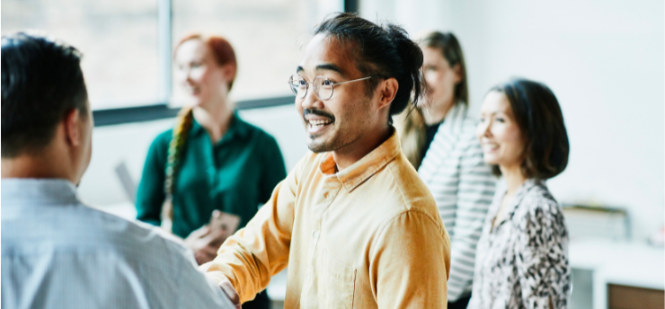 Promotional care: A&O Shearman Recruiter Insights Session: Excel in the application process.